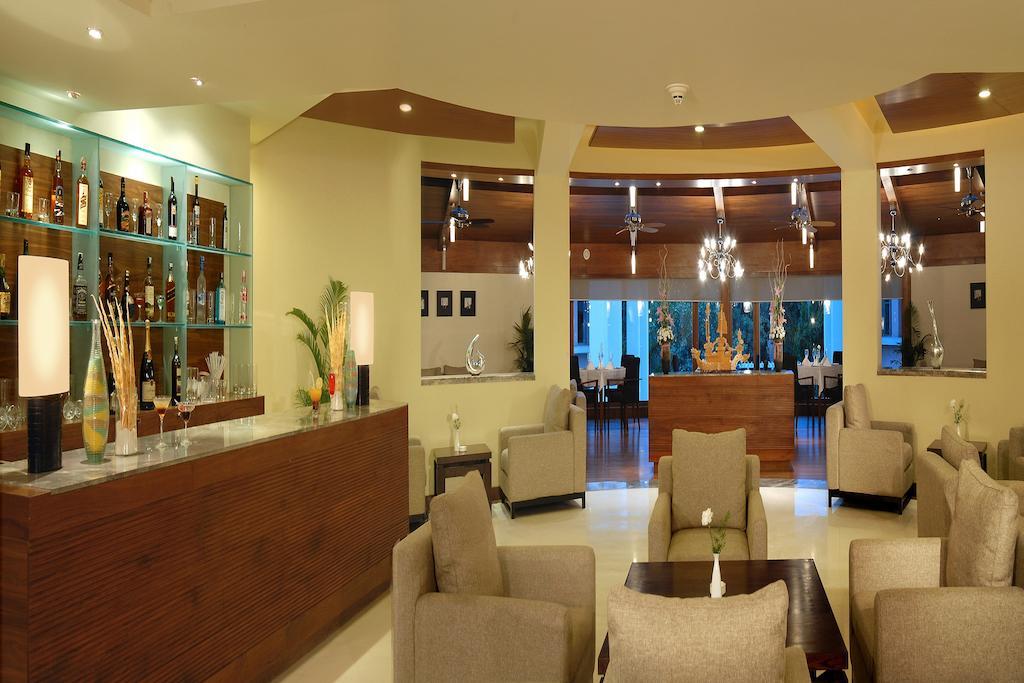 The Manohar Hyderabad Hotel Ресторант снимка