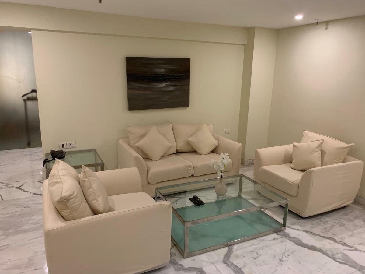 The Manohar Hyderabad Hotel Екстериор снимка